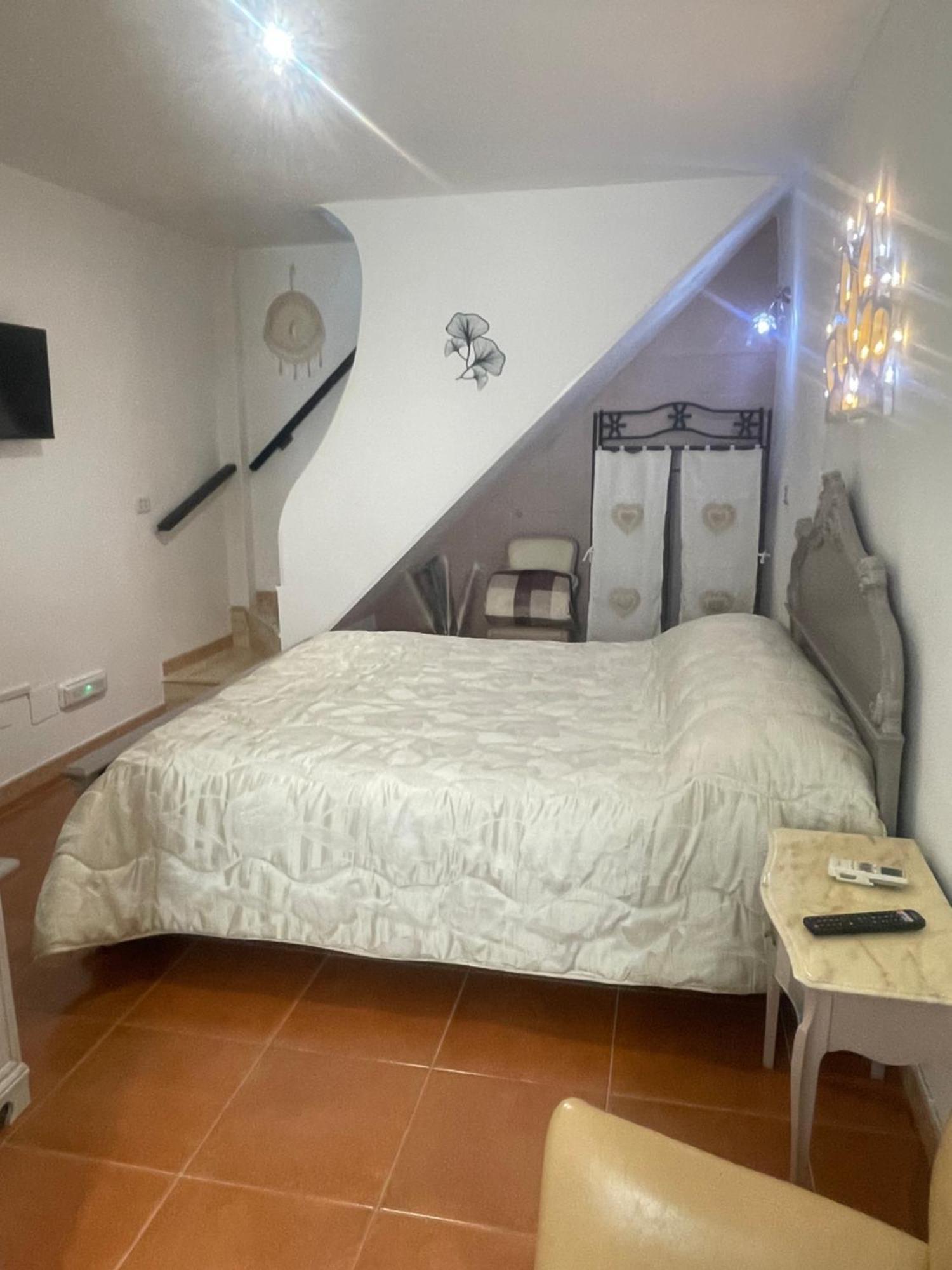 Appartement Dimora Nel Vico à Monopoli Extérieur photo
